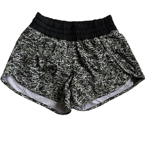 lululemon athletica Pants - Lululemon Tracker Short Mini Ripple Desert Olive Fatigue Green